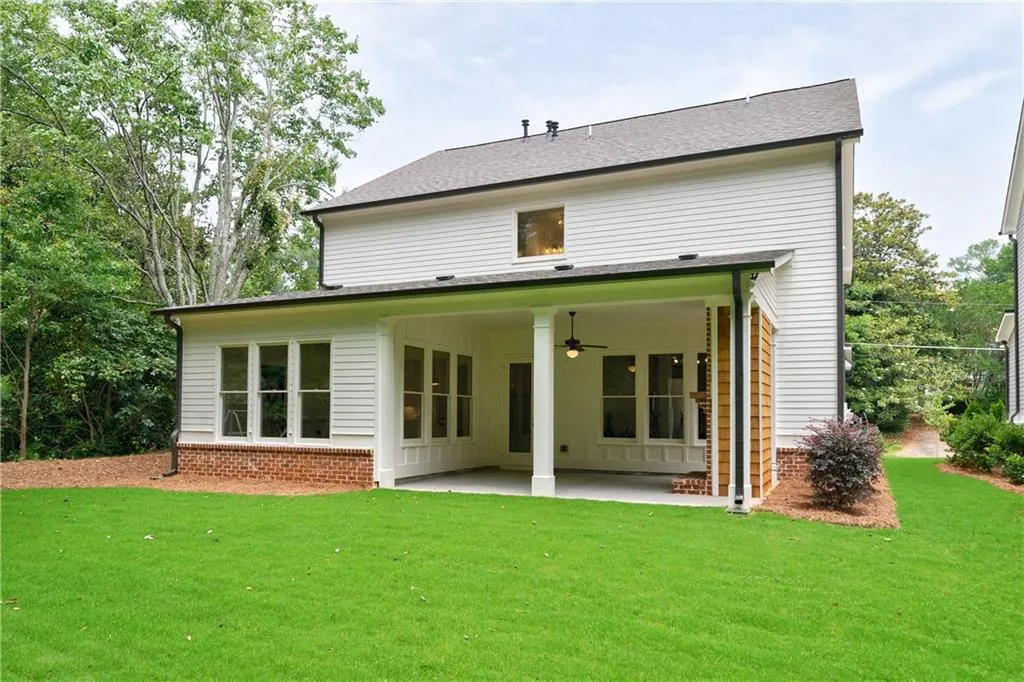 281 Green Hill Road, Sandy Springs, Georgia 30342, 4 Bedrooms Bedrooms, ,3 BathroomsBathrooms,Residential,Sold,281 Green Hill Road,6747189