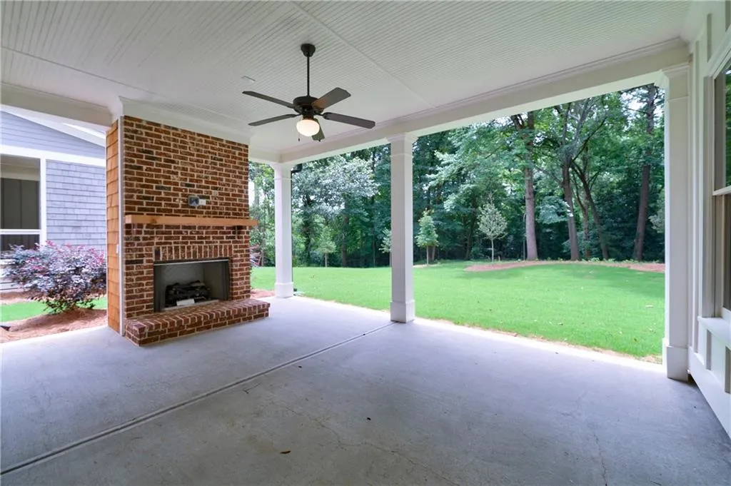 281 Green Hill Road, Sandy Springs, Georgia 30342, 4 Bedrooms Bedrooms, ,3 BathroomsBathrooms,Residential,Sold,281 Green Hill Road,6747189