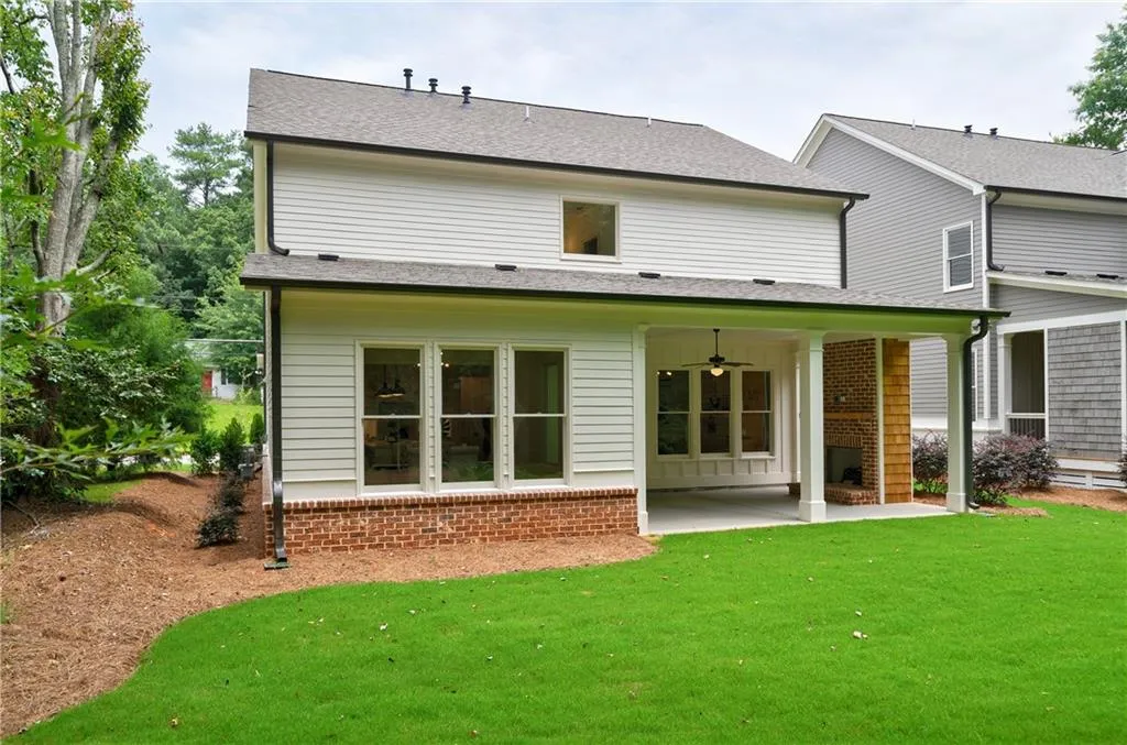 281 Green Hill Road, Sandy Springs, Georgia 30342, 4 Bedrooms Bedrooms, ,3 BathroomsBathrooms,Residential,Sold,281 Green Hill Road,6747189