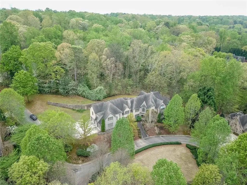 421 Oakmont Place, Sandy Springs, Georgia 30327, 6 Bedrooms Bedrooms, ,7 BathroomsBathrooms,Residential,Sold,421 Oakmont Place,7178917