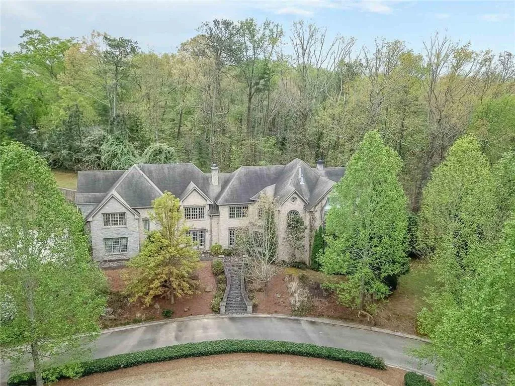421 Oakmont Place, Sandy Springs, Georgia 30327, 6 Bedrooms Bedrooms, ,7 BathroomsBathrooms,Residential,Sold,421 Oakmont Place,7178917