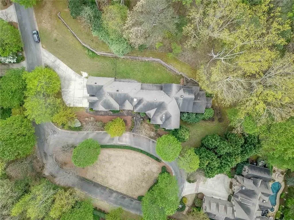 421 Oakmont Place, Sandy Springs, Georgia 30327, 6 Bedrooms Bedrooms, ,7 BathroomsBathrooms,Residential,Sold,421 Oakmont Place,7178917