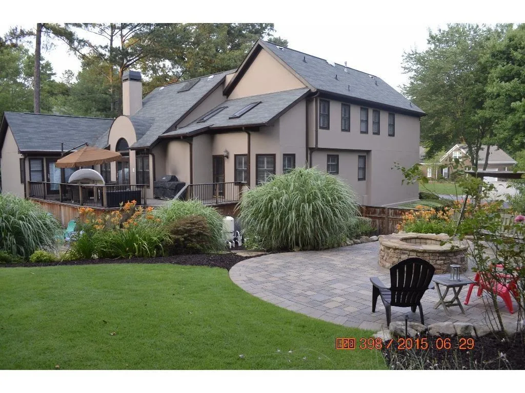 125 Bayvale Court Ne, Sandy Springs, Georgia 30328, 5 Bedrooms Bedrooms, ,4 BathroomsBathrooms,Residential,Sold,125 Bayvale Court Ne,5664383