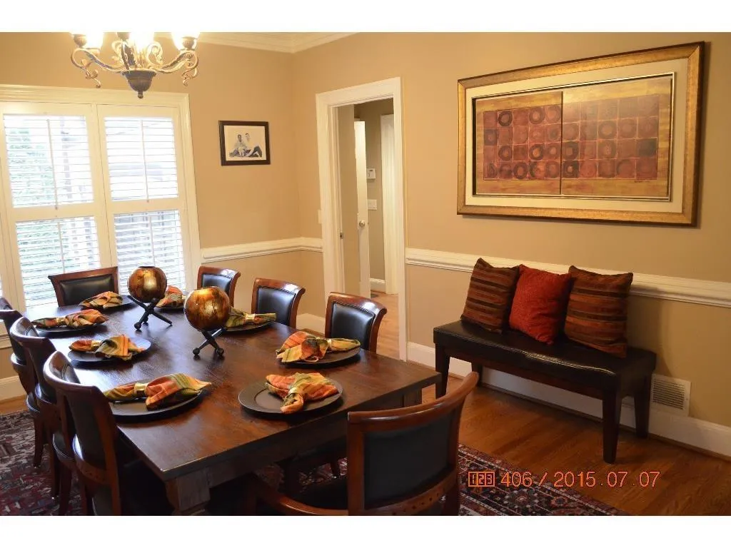 125 Bayvale Court Ne, Sandy Springs, Georgia 30328, 5 Bedrooms Bedrooms, ,4 BathroomsBathrooms,Residential,Sold,125 Bayvale Court Ne,5664383