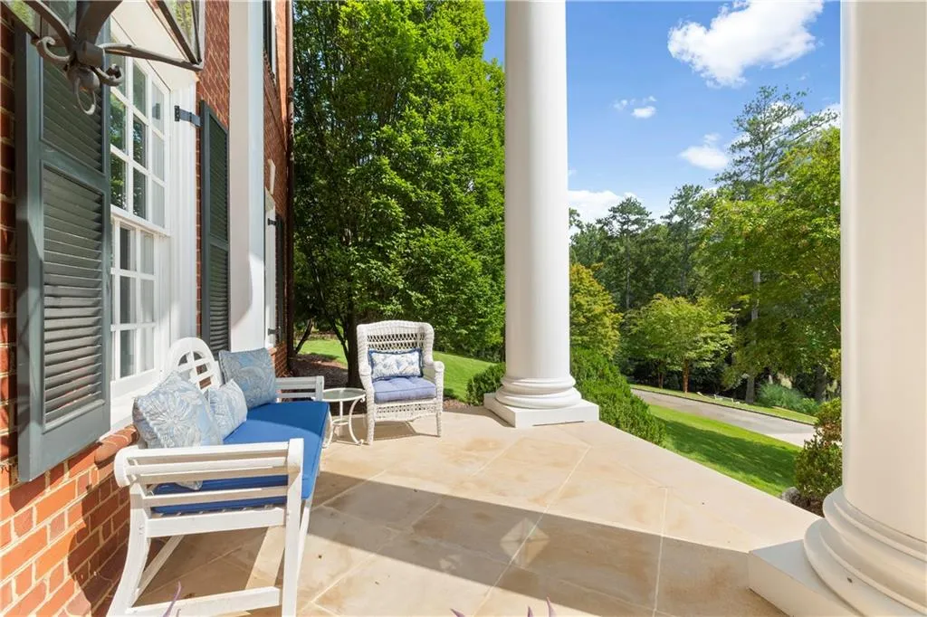 855 Davis Drive, Atlanta, Georgia 30327, 9 Bedrooms Bedrooms, ,9 BathroomsBathrooms,Residential,Sold,855 Davis Drive,7221421