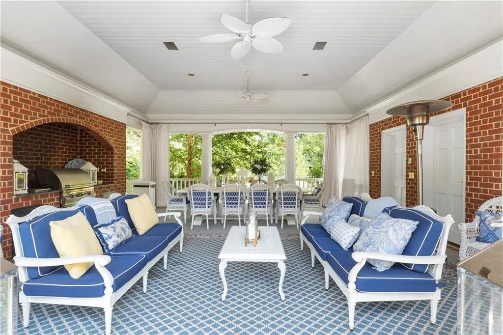 855 Davis Drive, Atlanta, Georgia 30327, 9 Bedrooms Bedrooms, ,9 BathroomsBathrooms,Residential,Sold,855 Davis Drive,7221421