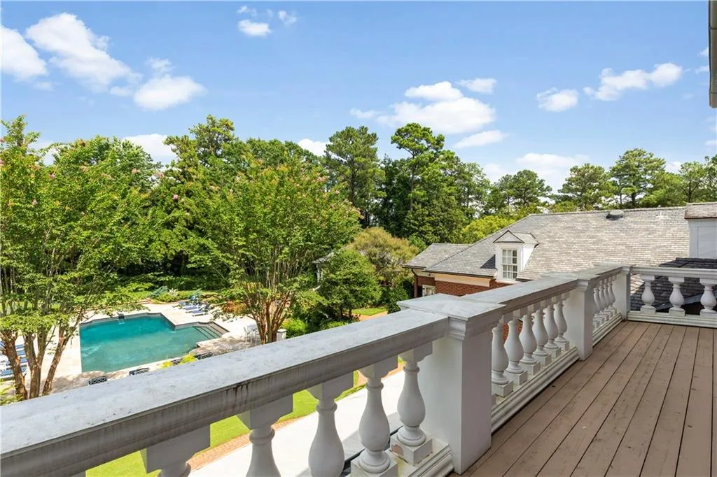 855 Davis Drive, Atlanta, Georgia 30327, 9 Bedrooms Bedrooms, ,9 BathroomsBathrooms,Residential,Sold,855 Davis Drive,7221421