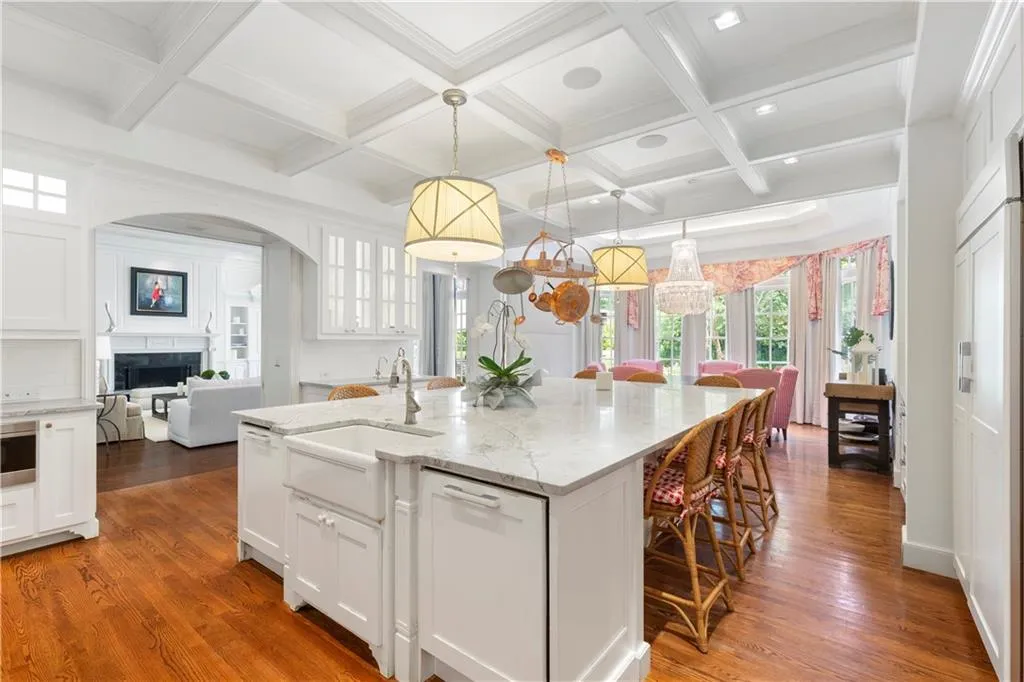 855 Davis Drive, Atlanta, Georgia 30327, 9 Bedrooms Bedrooms, ,9 BathroomsBathrooms,Residential,Sold,855 Davis Drive,7221421