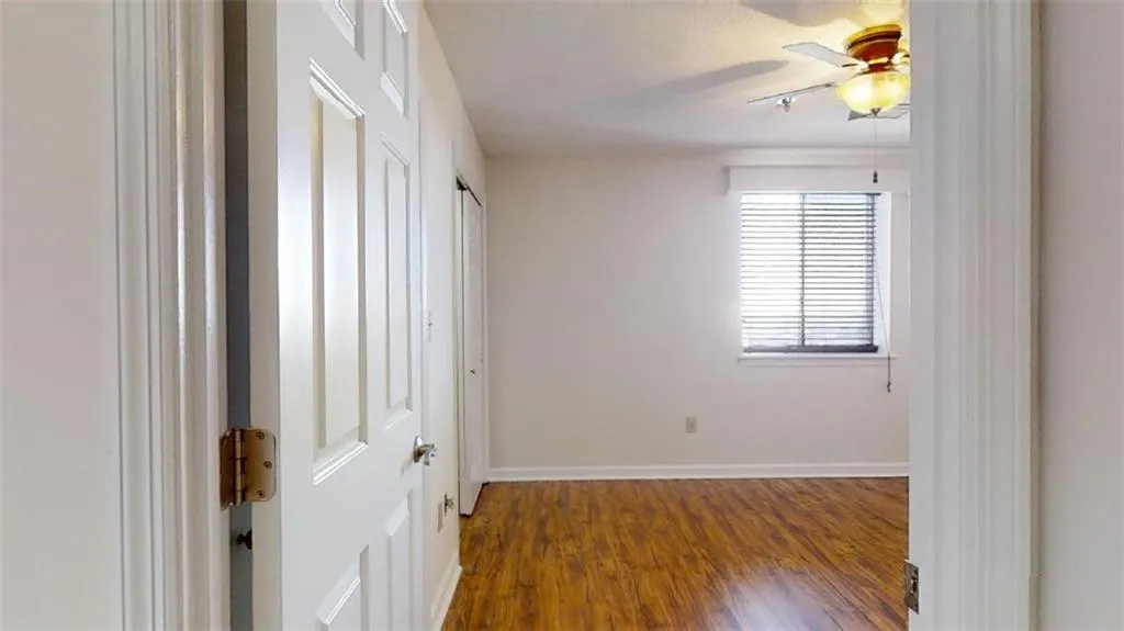 300 Johnson Ferry Road Ne Unit B1002, Sandy Springs, Georgia 30328, 1 Bedroom Bedrooms, ,1 BathroomBathrooms,Residential,Sold,300 Johnson Ferry Road Ne Unit B1002,7130464 300 Johnson Ferry Road Ne Unit B1002, Sandy Springs, Georgia 30328, 1 Bedroom Bedrooms, ,1 BathroomBathrooms,Residential,Sold,300 Johnson Ferry Road Ne Unit B1002,7130464