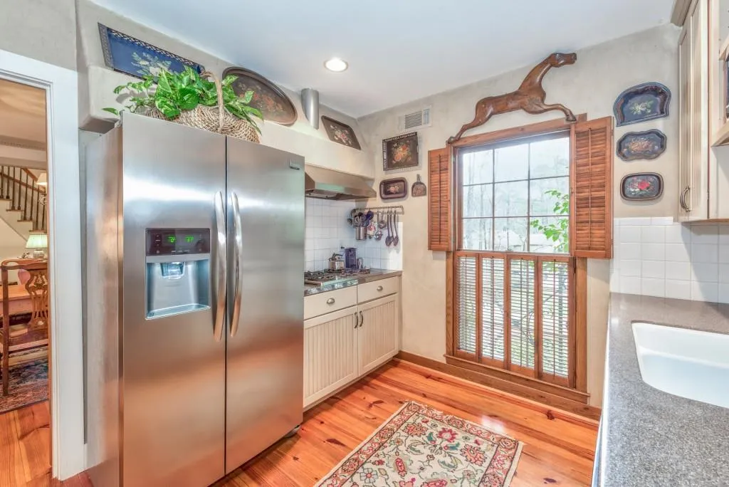1120 Huntcliff, Sandy Springs, Georgia 30350, 3 Bedrooms Bedrooms, ,4 BathroomsBathrooms,Residential,Sold,1120 Huntcliff,5642082