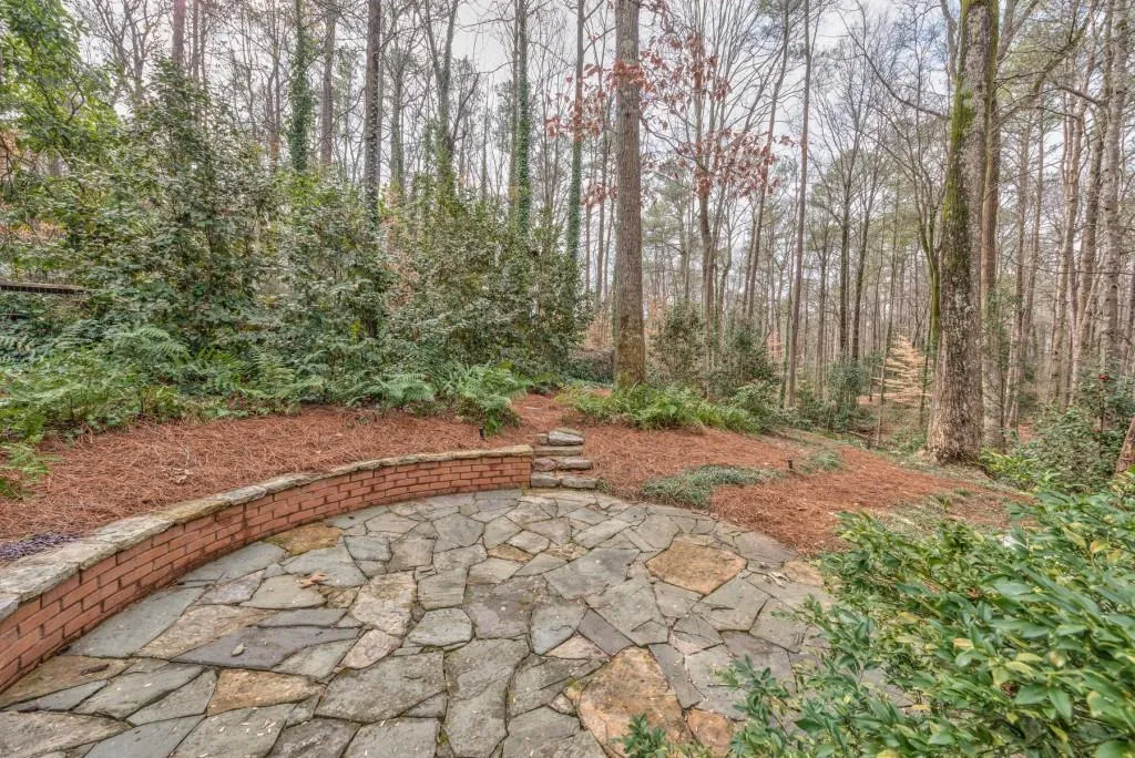 1120 Huntcliff, Sandy Springs, Georgia 30350, 3 Bedrooms Bedrooms, ,4 BathroomsBathrooms,Residential,Sold,1120 Huntcliff,5642082
