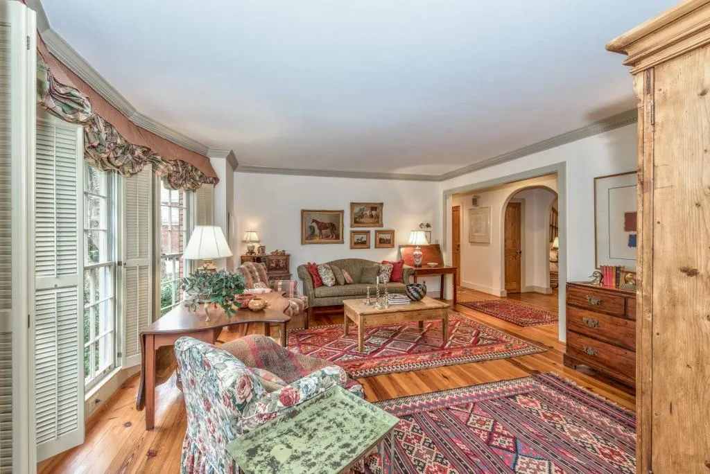 1120 Huntcliff, Sandy Springs, Georgia 30350, 3 Bedrooms Bedrooms, ,4 BathroomsBathrooms,Residential,Sold,1120 Huntcliff,5642082