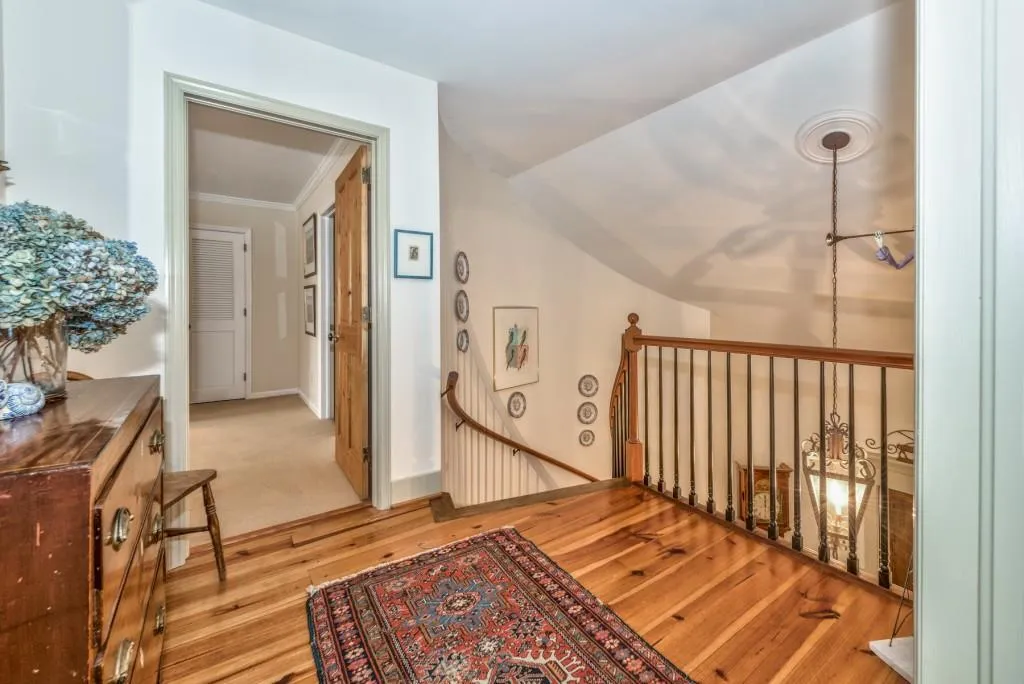 1120 Huntcliff, Sandy Springs, Georgia 30350, 3 Bedrooms Bedrooms, ,4 BathroomsBathrooms,Residential,Sold,1120 Huntcliff,5642082