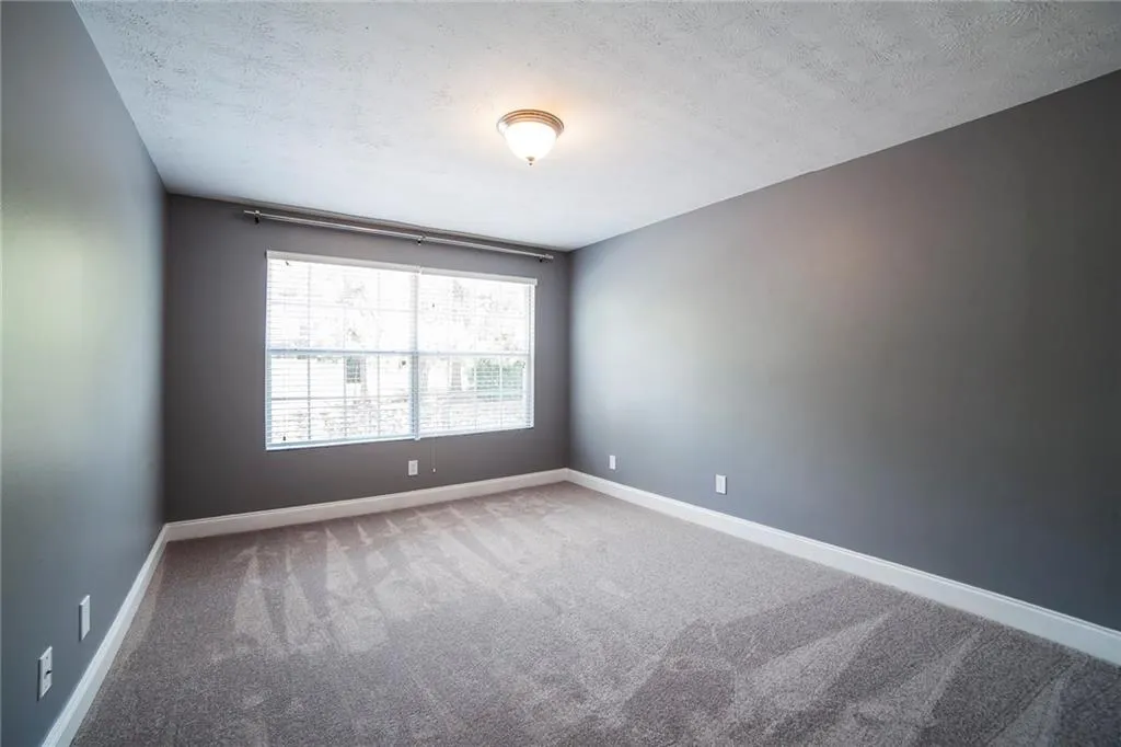 6980 Roswell Road Unit J7, Atlanta, Georgia 30328, 2 Bedrooms Bedrooms, ,1 BathroomBathrooms,Residential,Sold,6980 Roswell Road Unit J7,5697495