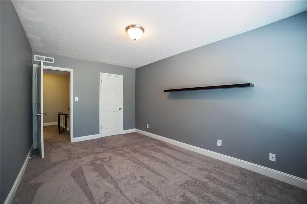 6980 Roswell Road Unit J7, Atlanta, Georgia 30328, 2 Bedrooms Bedrooms, ,1 BathroomBathrooms,Residential,Sold,6980 Roswell Road Unit J7,5697495