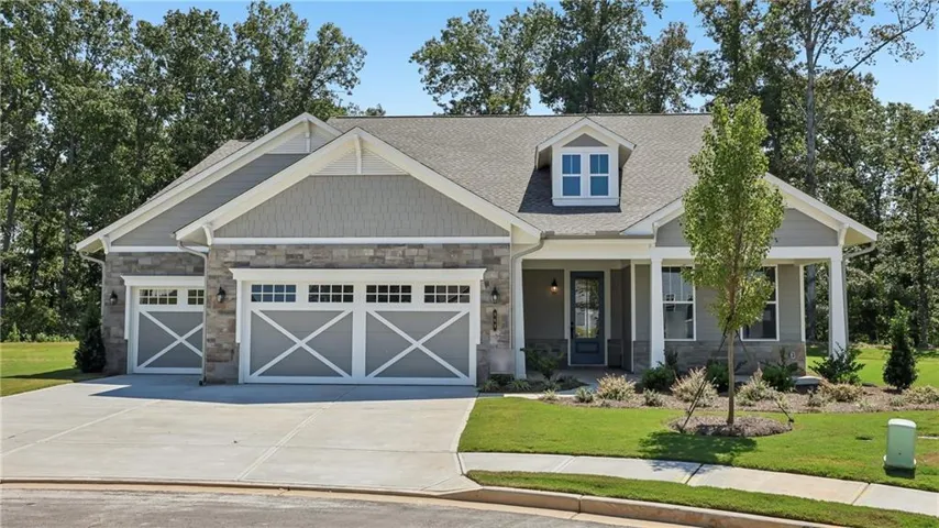 869 Salton Way, Hoschton, Georgia 30548