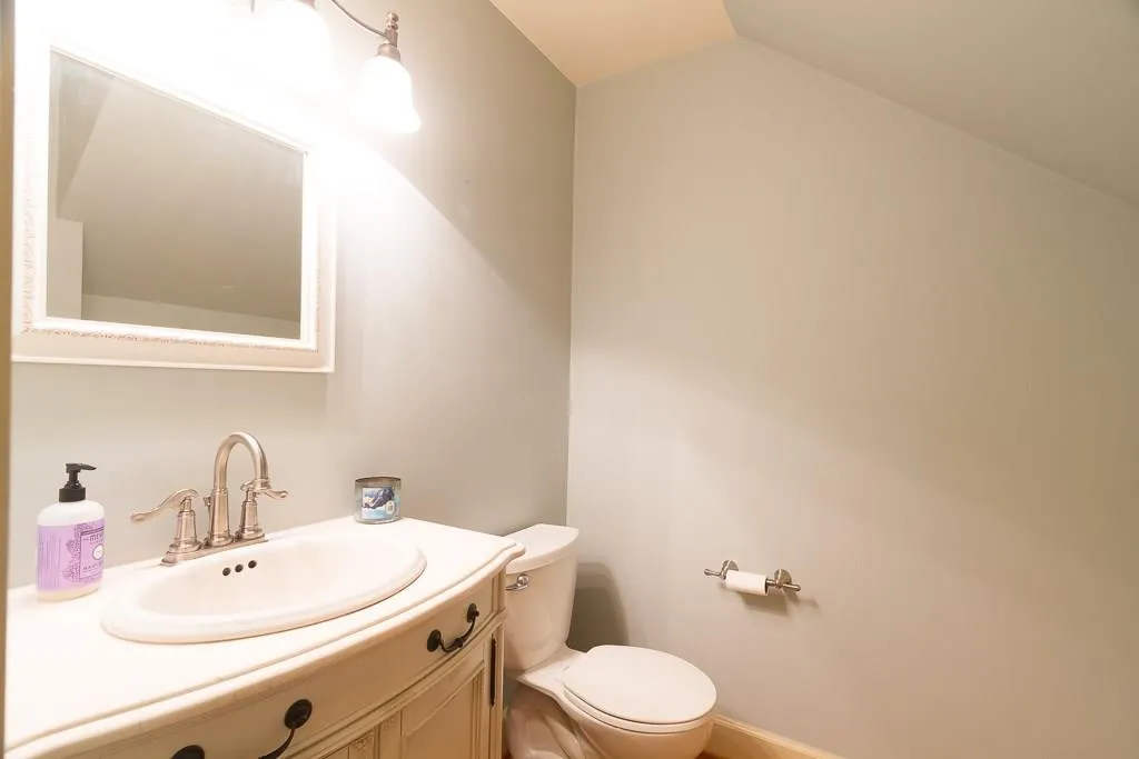 1160 Windsor Parkway Unit 12, Atlanta, Georgia 30319, 2 Bedrooms Bedrooms, ,2 BathroomsBathrooms,Residential,Sold,1160 Windsor Parkway Unit 12,5861881