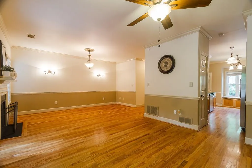 1160 Windsor Parkway Unit 12, Atlanta, Georgia 30319, 2 Bedrooms Bedrooms, ,2 BathroomsBathrooms,Residential,Sold,1160 Windsor Parkway Unit 12,5861881