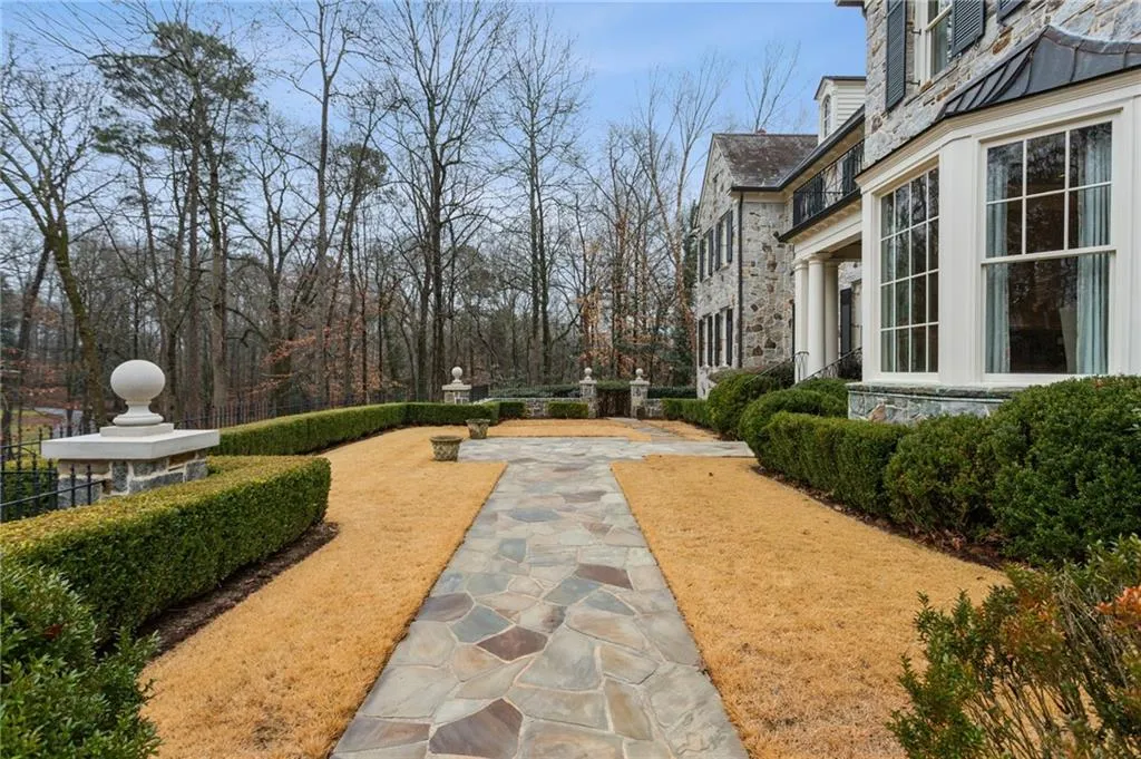 3474 Nancy Creek Road Nw, Atlanta, Georgia 30327, 8 Bedrooms Bedrooms, 0 ,9 BathroomsBathrooms,Residential,For Sale,3474 Nancy Creek Road Nw,7715246