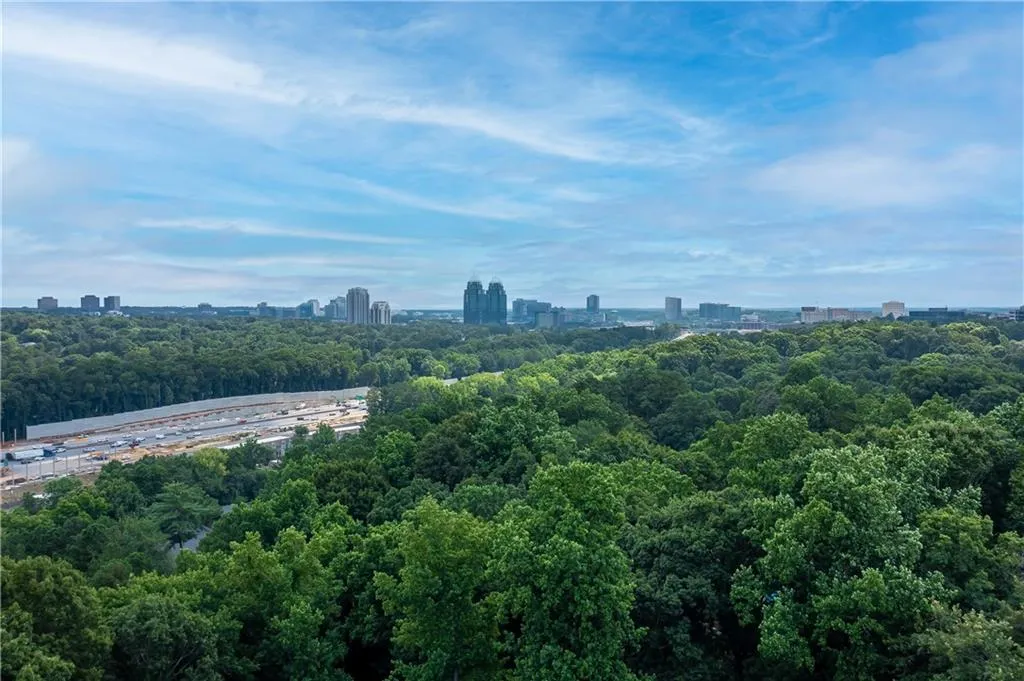 5583 Benton Woods Drive, Atlanta, Georgia 30342, 4 Bedrooms Bedrooms, ,3 BathroomsBathrooms,Residential,Sold,5583 Benton Woods Drive,6907158