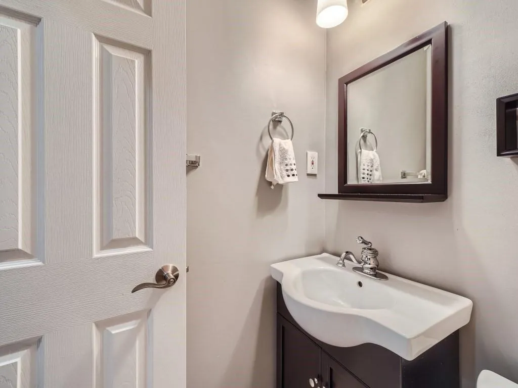 715 Weatherly Lane, Atlanta, Georgia 30328, 5 Bedrooms Bedrooms, ,4 BathroomsBathrooms,Residential,Sold,715 Weatherly Lane,7351280