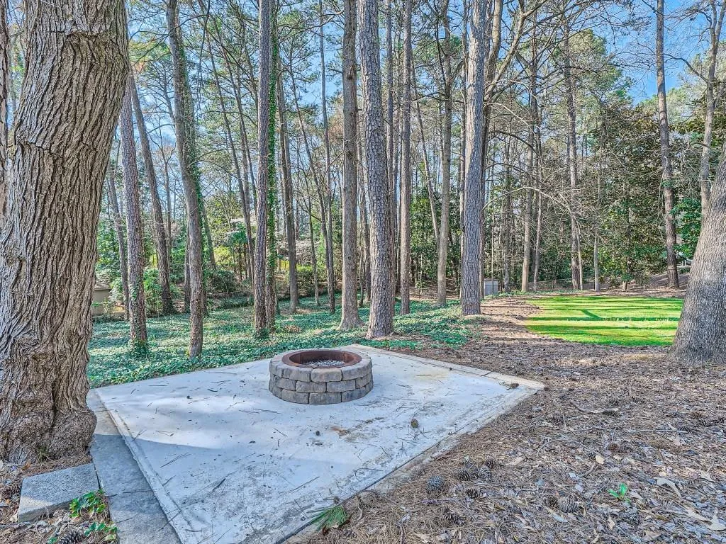 715 Weatherly Lane, Atlanta, Georgia 30328, 5 Bedrooms Bedrooms, ,4 BathroomsBathrooms,Residential,Sold,715 Weatherly Lane,7351280