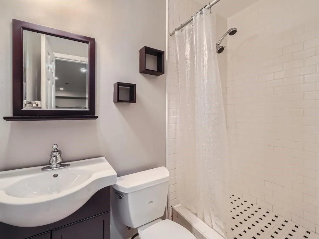 715 Weatherly Lane, Atlanta, Georgia 30328, 5 Bedrooms Bedrooms, ,4 BathroomsBathrooms,Residential,Sold,715 Weatherly Lane,7351280