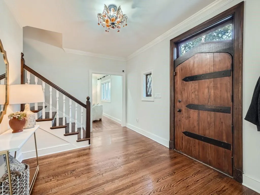 715 Weatherly Lane, Atlanta, Georgia 30328, 5 Bedrooms Bedrooms, ,4 BathroomsBathrooms,Residential,Sold,715 Weatherly Lane,7351280