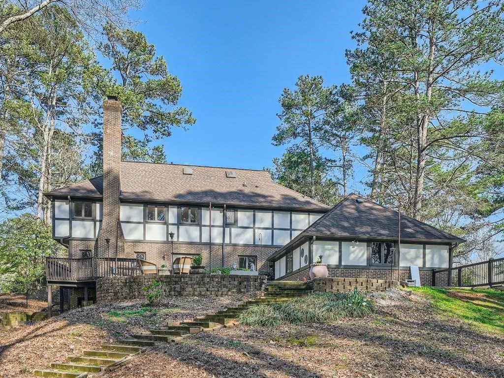 715 Weatherly Lane, Atlanta, Georgia 30328, 5 Bedrooms Bedrooms, ,4 BathroomsBathrooms,Residential,Sold,715 Weatherly Lane,7351280