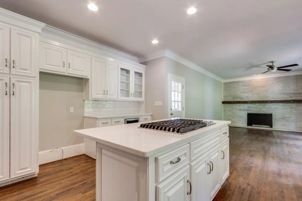 440 Tavern Circle, Sandy Springs, Georgia 30350, 4 Bedrooms Bedrooms, ,4 BathroomsBathrooms,Residential,Sold,440 Tavern Circle,6038465