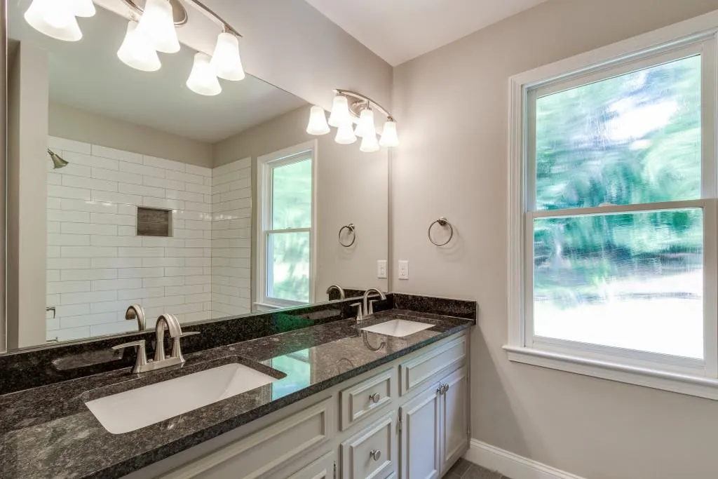 440 Tavern Circle, Sandy Springs, Georgia 30350, 4 Bedrooms Bedrooms, ,4 BathroomsBathrooms,Residential,Sold,440 Tavern Circle,6038465