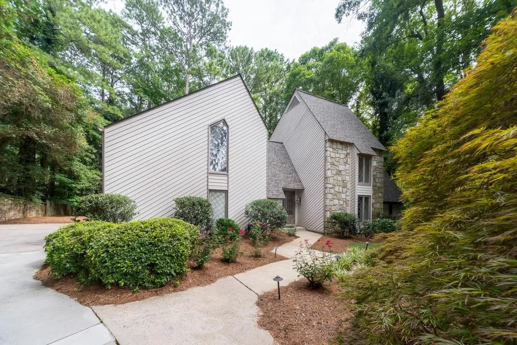 130 River North Drive Nw, Atlanta, Georgia 30328, 6 Bedrooms Bedrooms, ,4 BathroomsBathrooms,Residential,Sold,130 River North Drive Nw,6758890