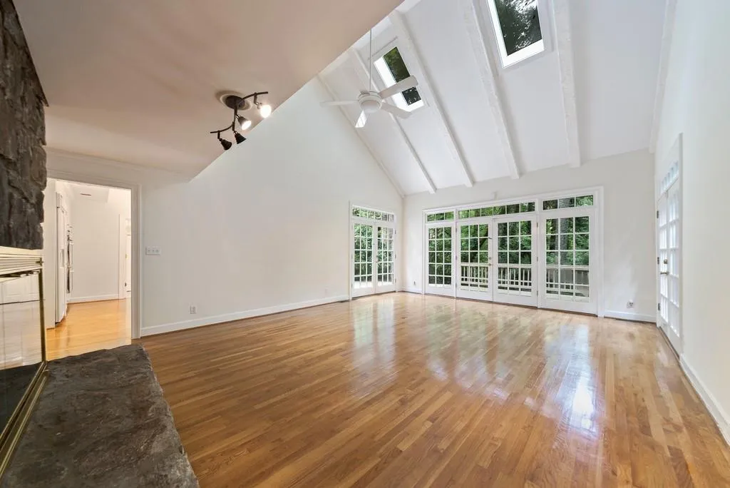 130 River North Drive Nw, Atlanta, Georgia 30328, 6 Bedrooms Bedrooms, ,4 BathroomsBathrooms,Residential,Sold,130 River North Drive Nw,6758890