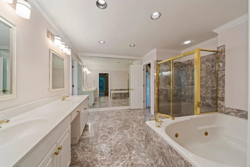 130 River North Drive Nw, Atlanta, Georgia 30328, 6 Bedrooms Bedrooms, ,4 BathroomsBathrooms,Residential,Sold,130 River North Drive Nw,6758890