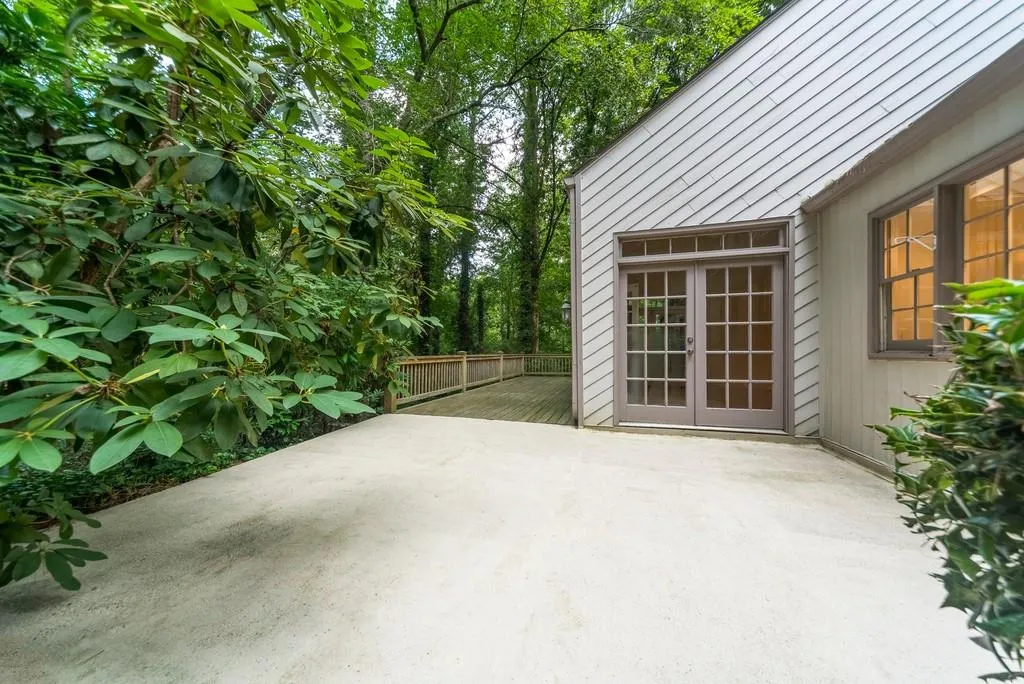 130 River North Drive Nw, Atlanta, Georgia 30328, 6 Bedrooms Bedrooms, ,4 BathroomsBathrooms,Residential,Sold,130 River North Drive Nw,6758890