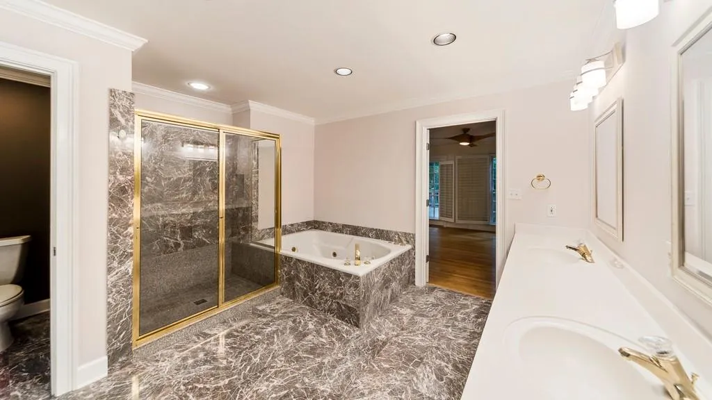 130 River North Drive Nw, Atlanta, Georgia 30328, 6 Bedrooms Bedrooms, ,4 BathroomsBathrooms,Residential,Sold,130 River North Drive Nw,6758890