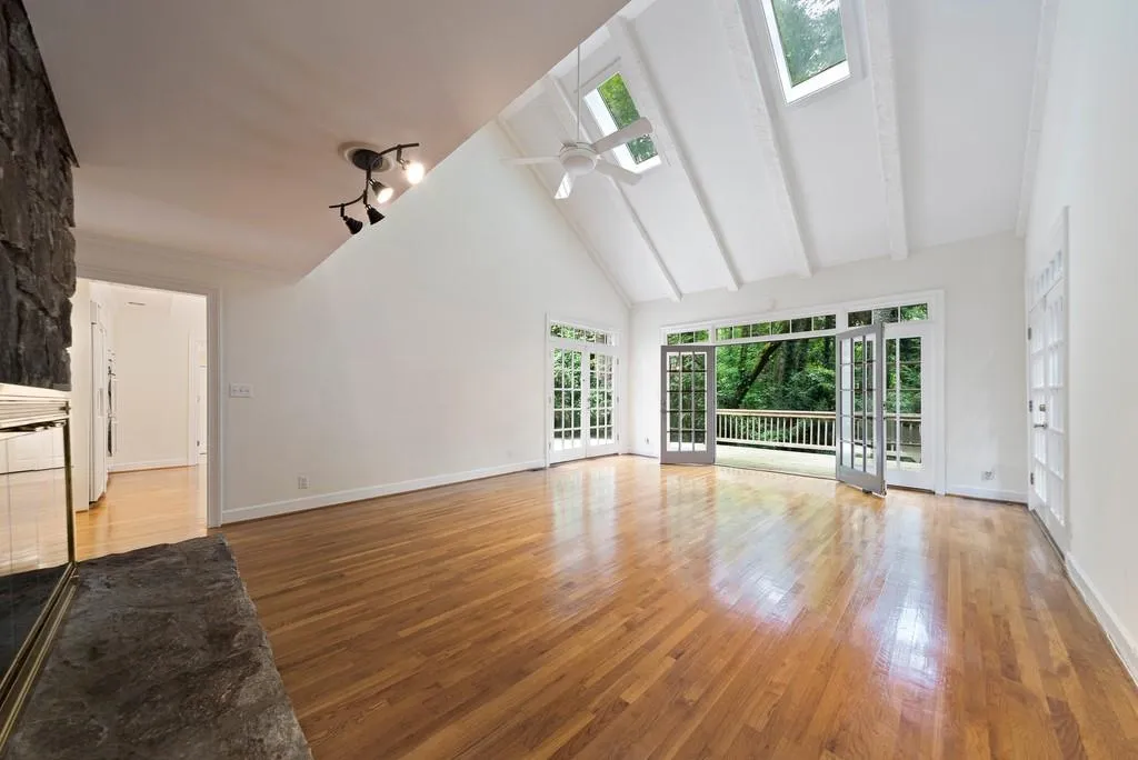 130 River North Drive Nw, Atlanta, Georgia 30328, 6 Bedrooms Bedrooms, ,4 BathroomsBathrooms,Residential,Sold,130 River North Drive Nw,6758890