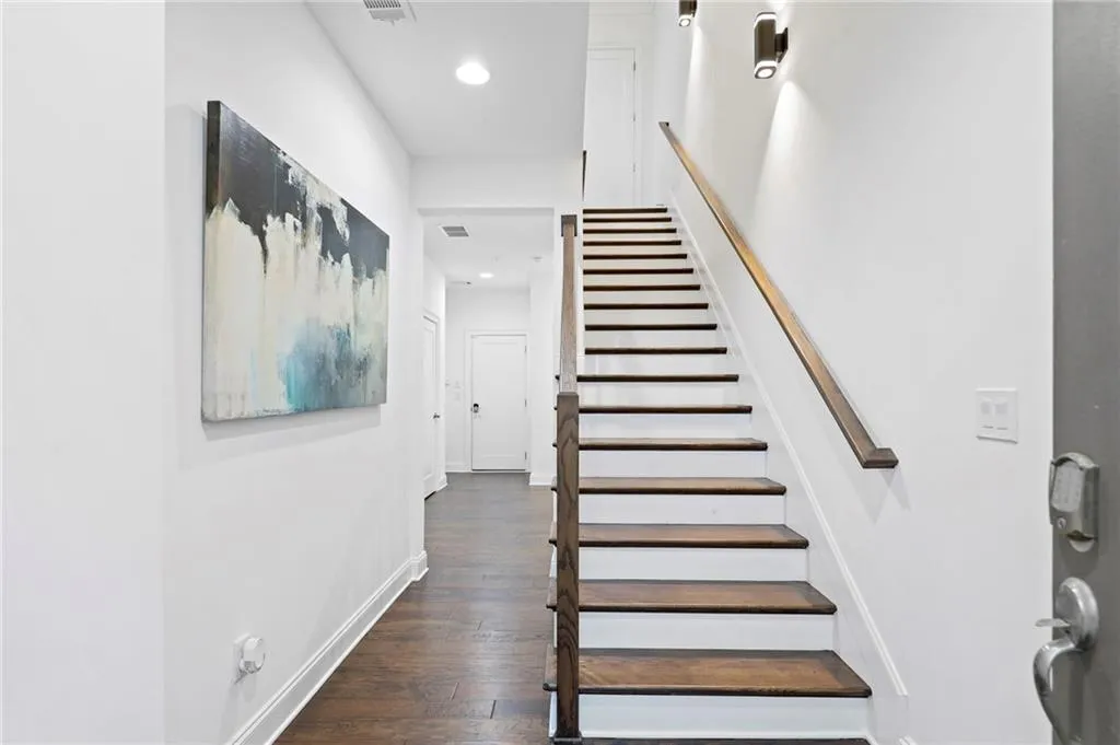 6755 Encore Boulevard, Atlanta, Georgia 30328, 3 Bedrooms Bedrooms, ,3 BathroomsBathrooms,Residential,Sold,6755 Encore Boulevard,7027163