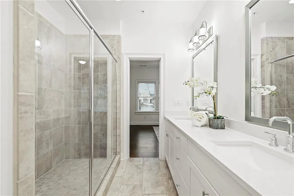 6755 Encore Boulevard, Atlanta, Georgia 30328, 3 Bedrooms Bedrooms, ,3 BathroomsBathrooms,Residential,Sold,6755 Encore Boulevard,7027163