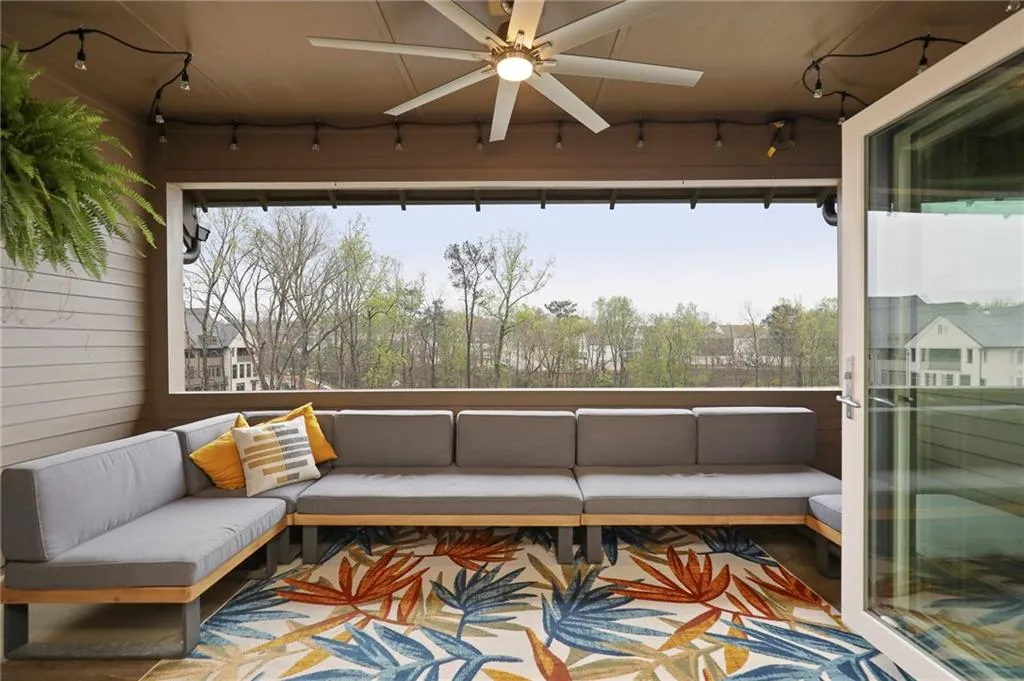 6755 Encore Boulevard, Atlanta, Georgia 30328, 3 Bedrooms Bedrooms, ,3 BathroomsBathrooms,Residential,Sold,6755 Encore Boulevard,7027163