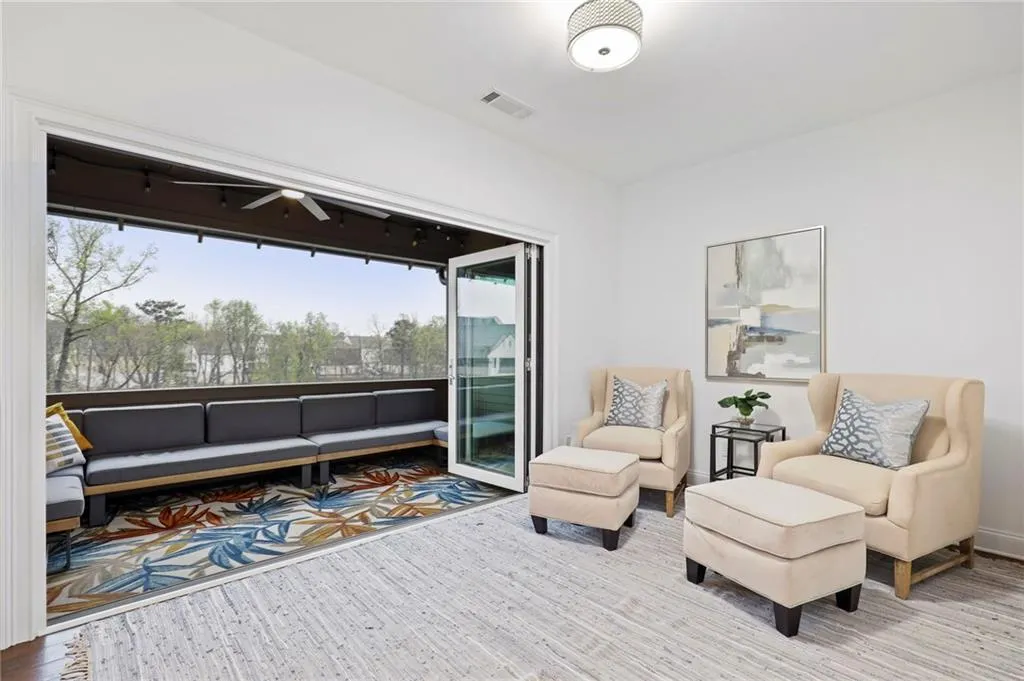 6755 Encore Boulevard, Atlanta, Georgia 30328, 3 Bedrooms Bedrooms, ,3 BathroomsBathrooms,Residential,Sold,6755 Encore Boulevard,7027163