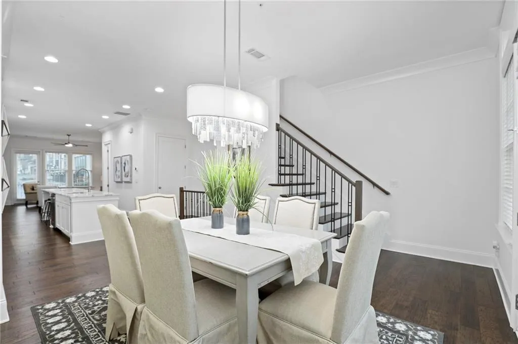 6755 Encore Boulevard, Atlanta, Georgia 30328, 3 Bedrooms Bedrooms, ,3 BathroomsBathrooms,Residential,Sold,6755 Encore Boulevard,7027163
