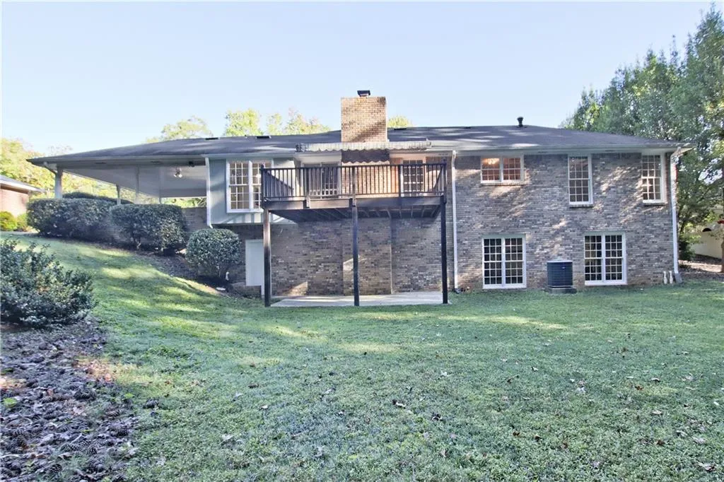 340 Colewood Way, Sandy Springs, Georgia 30328, 4 Bedrooms Bedrooms, ,2 BathroomsBathrooms,Residential,Sold,340 Colewood Way,7120071