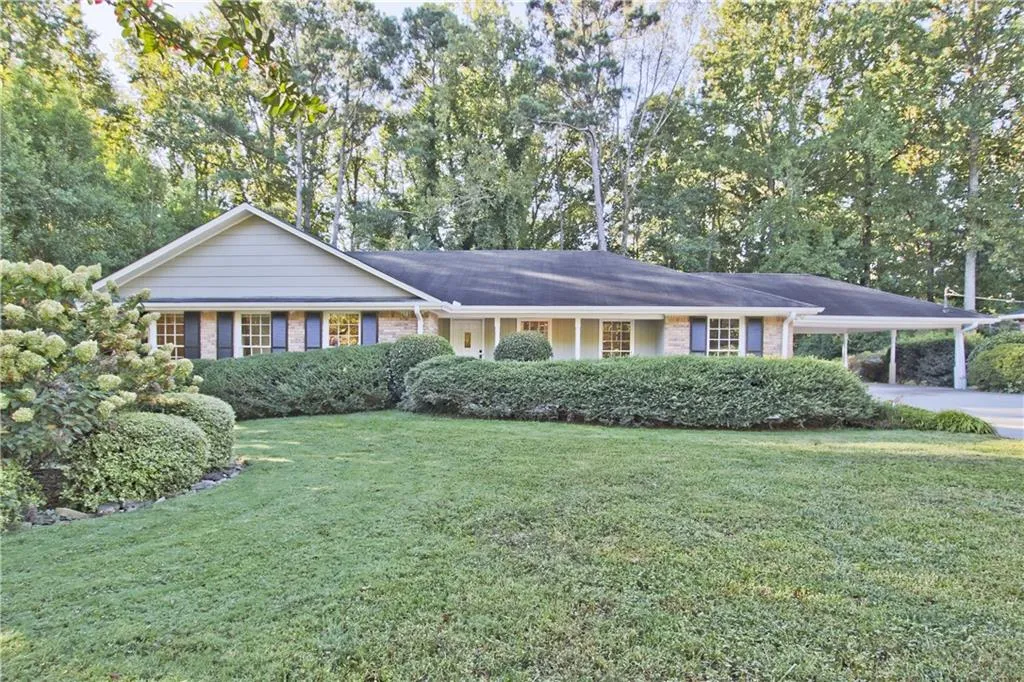 340 Colewood Way, Sandy Springs, Georgia 30328, 4 Bedrooms Bedrooms, ,2 BathroomsBathrooms,Residential,Sold,340 Colewood Way,7120071