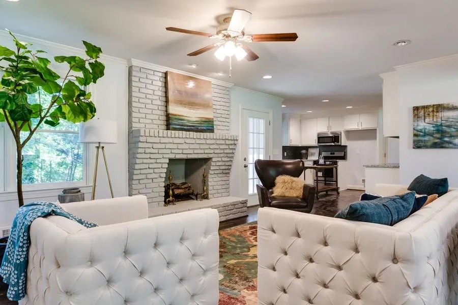 500 Amberidge Trail, Sandy Springs, Georgia 30328, 4 Bedrooms Bedrooms, ,4 BathroomsBathrooms,Residential,Sold,500 Amberidge Trail,5703818