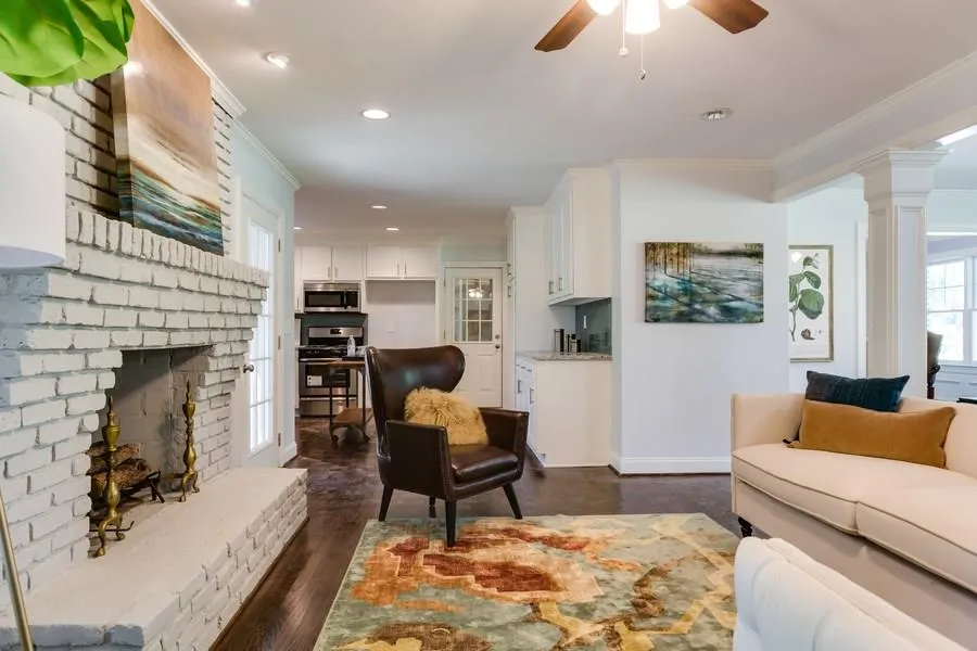 500 Amberidge Trail, Sandy Springs, Georgia 30328, 4 Bedrooms Bedrooms, ,4 BathroomsBathrooms,Residential,Sold,500 Amberidge Trail,5703818