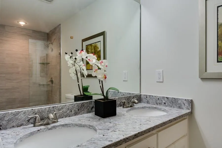 500 Amberidge Trail, Sandy Springs, Georgia 30328, 4 Bedrooms Bedrooms, ,4 BathroomsBathrooms,Residential,Sold,500 Amberidge Trail,5703818