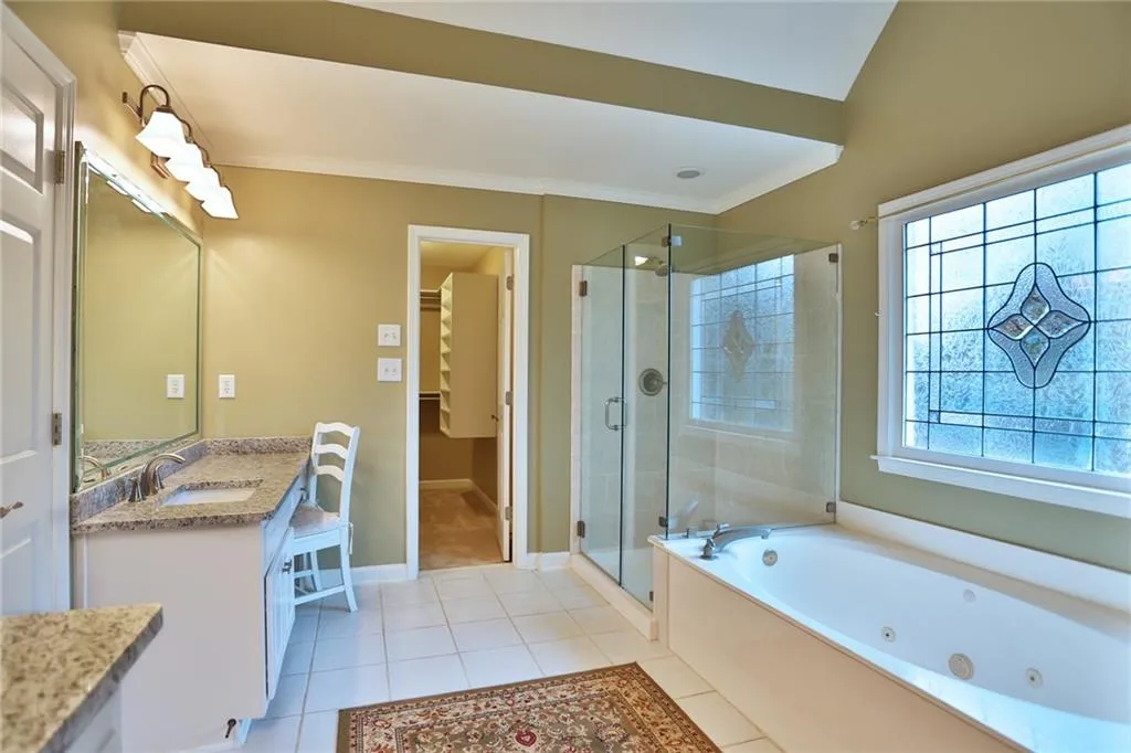 200 Summerhouse Lane, Sandy Springs, Georgia 30350, 5 Bedrooms Bedrooms, ,6 BathroomsBathrooms,Residential,Sold,200 Summerhouse Lane,5792031