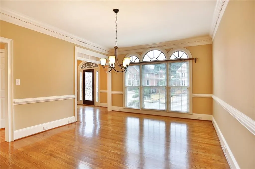 200 Summerhouse Lane, Sandy Springs, Georgia 30350, 5 Bedrooms Bedrooms, ,6 BathroomsBathrooms,Residential,Sold,200 Summerhouse Lane,5792031