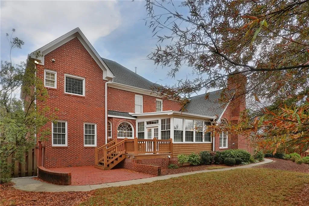 200 Summerhouse Lane, Sandy Springs, Georgia 30350, 5 Bedrooms Bedrooms, ,6 BathroomsBathrooms,Residential,Sold,200 Summerhouse Lane,5792031